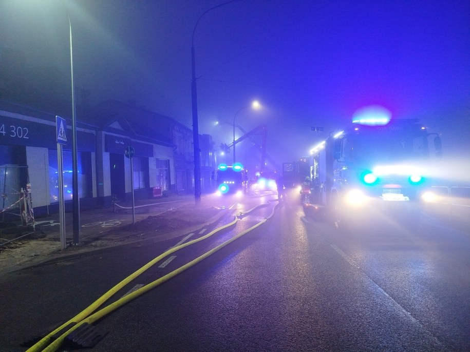 W kulminacyjnym momencie akcji gaśniczej z ogniem walczyło około 65 strażaków /Komenda Powiatowa Państwowej Straży Pożarnej w Będzinie /