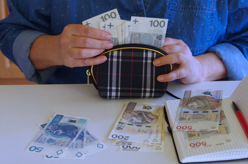 W kwietniu podwójny przelew z ZUS dla emerytów /123RF/PICSEL