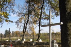 W lasach k. Bielin na Wołyniu pochowanych jest kilka tysięcy żołnierzy