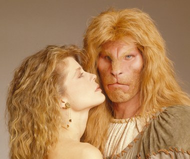 W latach 1987-90 występował w uznanej przez krytykę produkcji stacji CBS "Piękna i bestia". Za rolę w tym serialu otrzymał Złoty Glob, jak również dwie nominacje do Emmy.
 