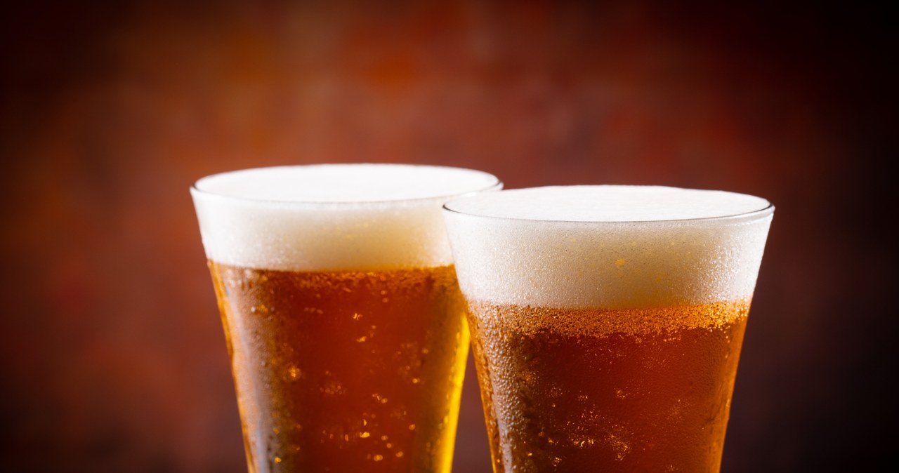 W latach 2020-2027 sumaryczny wzrost stawki akcyzy na piwo sięgnie aż 54 proc. /123RF/PICSEL