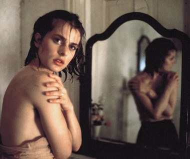 W latach 80. i 90. XX wieku Nastassję Kinski oglądać mogliśmy w filmach czołowych twórców kina autorskiego: w "Kochankach Marii" Andrieja Konczałowskiego (na zdjęciu) zagrała tytułową kobietę, która poślubia wracającego z wojny mężczyznę; w opowiadającej o kulisach wojny o niepodległość Stanów Zjednoczonych 'Rewolucji" Hugh Hudsona przywdziała zaś historyczny kostium. W XXI wieku bardzo rzadko pojawia się na kinowym ekranie, do najważniejszych kreacji z tego okresu zaliczyć należy udział w filmowym eksperymencie Davida Lyncha "Inland Empire".