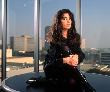 W latach 80. podbijała listy przebojów, dziś triumfuje w innej branży. Co stało się z Susanną Hoffs?