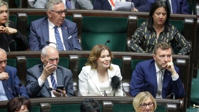 W ławach poselskich nowi politycy PiS. Wszystko przez transfery do kancelarii prezydenta 