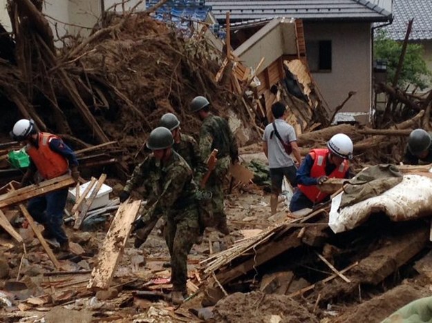 W lawinach zginęło co najmniej 27 osób /JAPAN'S DEFENSE MINISTRY JOINT STAFF /PAP/EPA