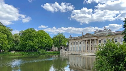 W Łazienkach Królewskich rozpoczął się "Operowy piknik z Niepodległą"