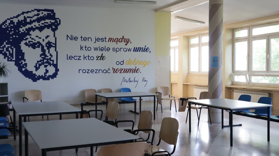 W lipcu absolwenci szkół podstawowych poznają wyniki egzaminu ósmoklasisty / 	Archiwum  /RMF FM