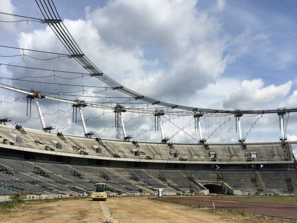 W listopadzie mają zakończyć się prace nad zadaszeniem Stadionu Śląskiego w Chorzowie /Marcin Buczek /RMF FM