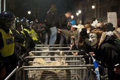 W Londynie starcia policji z antykapitalistami z ruchu Anonymous