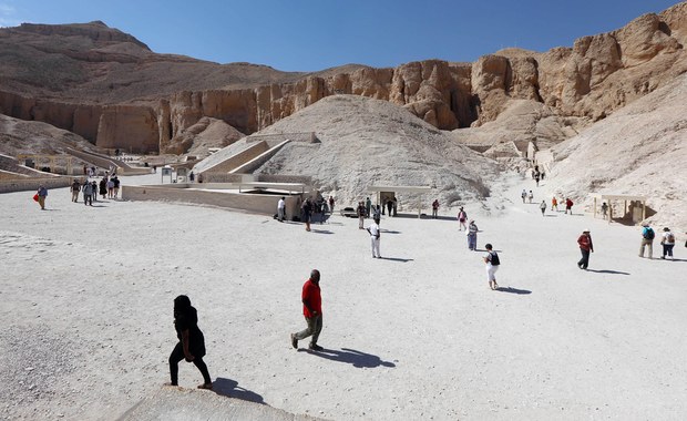 W Luksorze odkryto grobowiec królewski sprzed 3500 lat