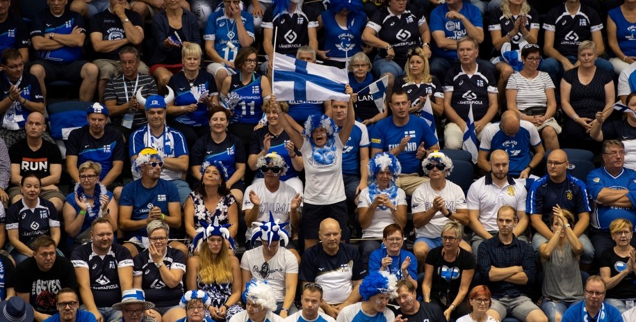 W meczu z Polską Finowie będą mogli liczyć na wsparcie kibiców, którzy podróżują za nimi po całym świecie /VASSIL DONEV /PAP/EPA