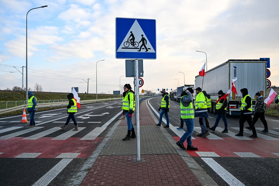 W Medyce trwa protest rolników / PAP/Darek Delmanowicz  /PAP/EPA