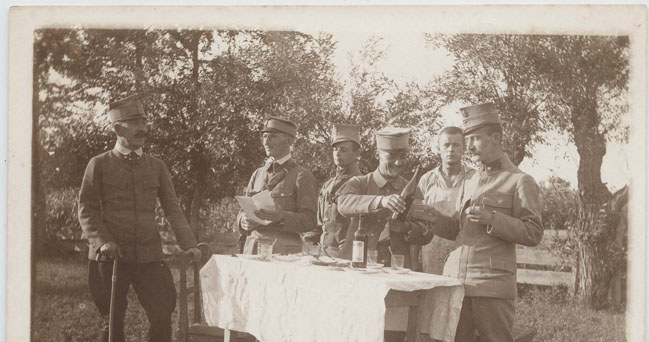 W menaży 3. pułku piechoty Legionów Polskich. Bukowina, 1915 /Muzeum Historii Fotografii w Krakowie