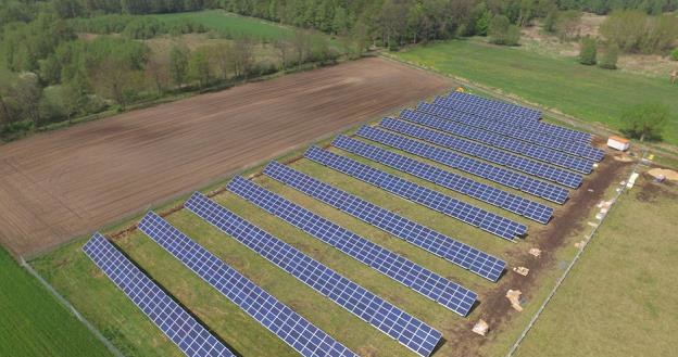 W miejscowości Ligotka nieopodal Wrocławia powstała elektrownia słoneczna /Informacja prasowa