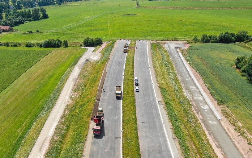 W miejscu, w którym S3 ma łączyć się z D11, jest puste pole. /GDDKiA/MICHAŁ SOROKO /GDDKiA