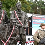 W Mielcu odsłonięto największy w Polsce pomnik Żołnierzy Wyklętych Niezłomnych