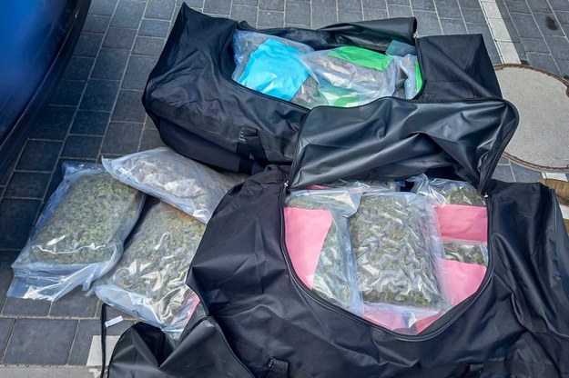 W mieszkaniu znaleziono 200 kg narkotyków /Policja