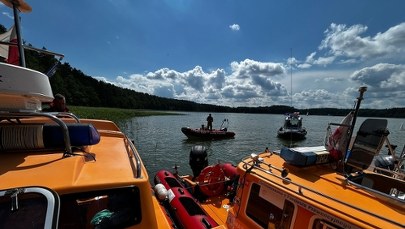 W Mikołajkach było biało od żagli. MOPR podsumował długi weekend 