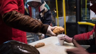 W miniony weekend zamarzło 21 osób. Policja apeluje: Nie bądźmy obojętni