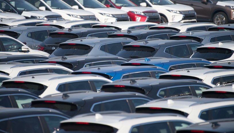 W minionym miesiącu sprzedaż samochodów u naszych zachodnich sąsiadów znacząco wzrosła. / WOJCIECH STROZYK/REPORTER  /East News