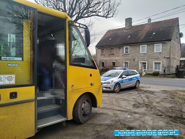 W momencie kontroli autobusem kierowanym przez nietrzeźwego 52-latka nie byli przewożeni pasażerowie /Policja /Informacja prasowa