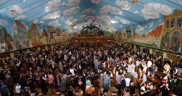 W Monachium do 5 października trwa coroczne święto piwa - Oktoberfest /AFP