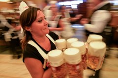W Monachium rozpoczął się największy festiwal piwny na świecie