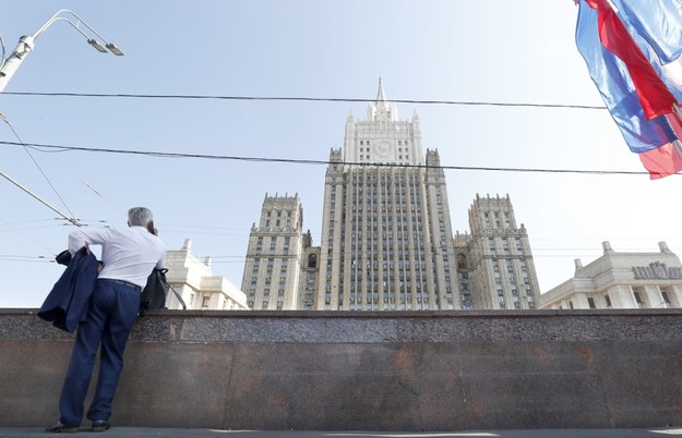 W Moskwie o godz. 8 czasu lokalnego rozpoczęły się wybory mera. Na zdjęciu siedziba rosyjskiego MSZ. /MAXIM SHIPENKOV    /PAP/EPA