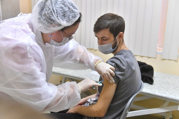 W Moskwie rozpoczęła się kampania szczepień przeciwko Covid-19 /SERGEY KISILEV / MOSCOW NEWS AGENCY /PAP/EPA