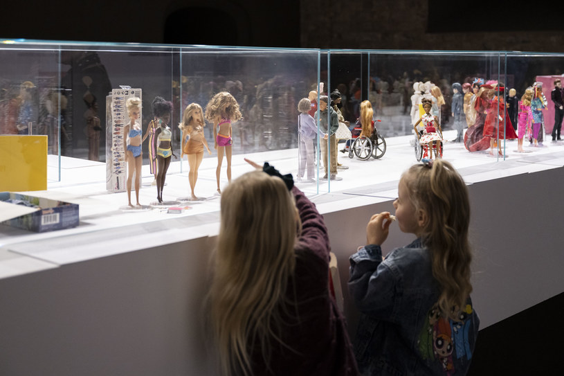 W Muzeum Narodowym w Poznaniu do 30 lipca można oglądać wystawę dedykowaną Barbie /Sonia Bober /materiały prasowe
