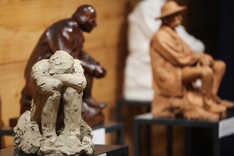 W Muzeum Tatrzańskim wystawa twórczości Wojciecha Brzegi /Grzegorz Momot /PAP