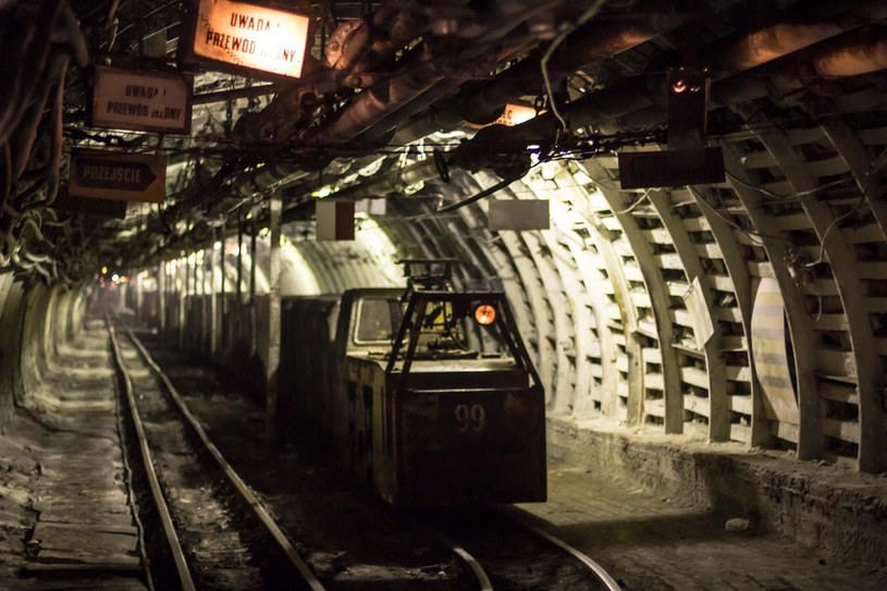 W nadchodzącym roku w niektórych kopalniach możliwy sześciodniowy tydzień pracy, fot. Tomasz Jodłowski /Reporter