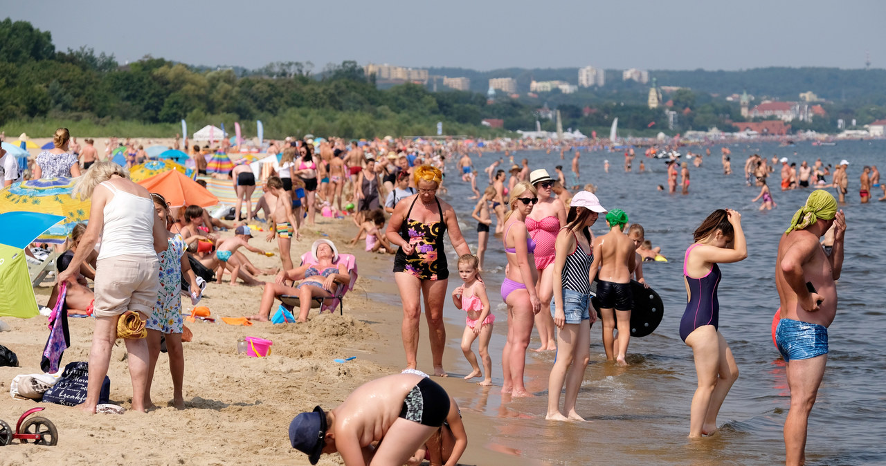 W nadchodzącym tygodniu szykuje się pogoda idealna na plażowanie /Łukasz Solski /East News