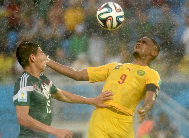 W Natal rozegrano w piątek, w pierwszym dniu ulewy, mecz Meksyk - Kamerun (1:0) /VASSIL DONEV /PAP/EPA