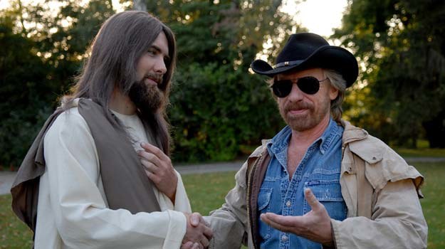 W "Niebie" Chuck Norris spotka także Jezusa /materiały prasowe