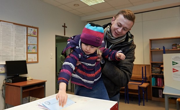 W niedzielę druga tura. Cisza w całym kraju 