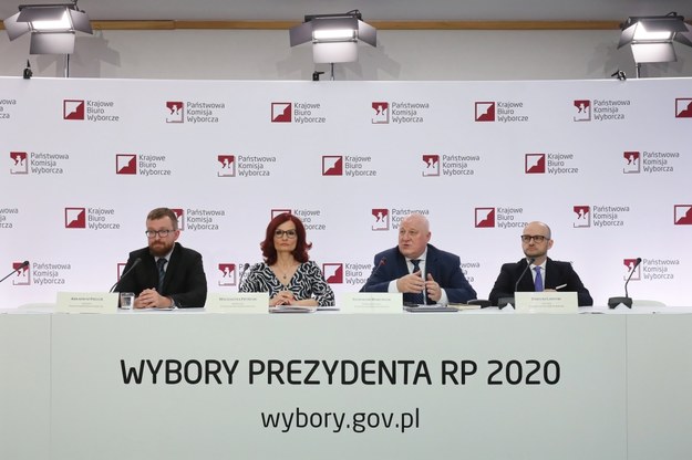 W niedzielę druga tura wyborów prezydenckich /Paweł Supernak /PAP