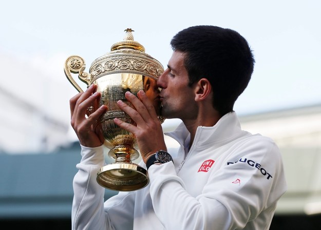 W niedzielę Novak Djokovic wygrał turniej na Wimbledonie /SANG TAN /PAP