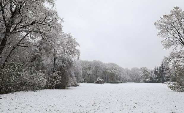 W niedzielę popada w całym kraju. W górach zamiecie śnieżne