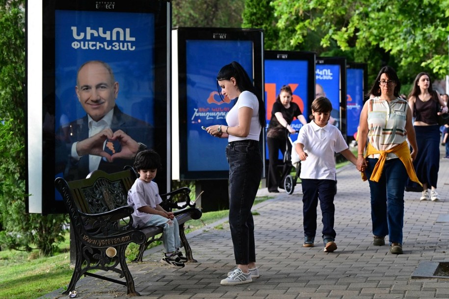W niedzielę w Armenii odbywają się wybory /KAREN MINASYAN/AFP/East News /East News