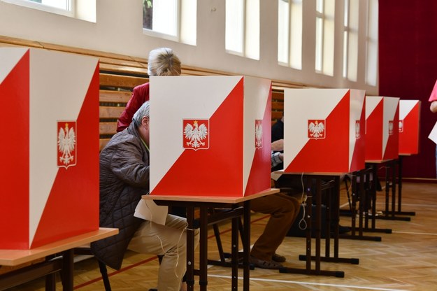 W niedzielnych wyborach frekwencja wyniosła 61,74 proc. /Paweł Balinowski /RMF FM