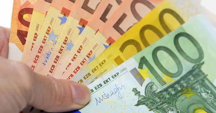 W niektórych regionach Niemiec średnie zarobki są nawet dwukrotnie wyższe niż w innych /Deutsche Welle