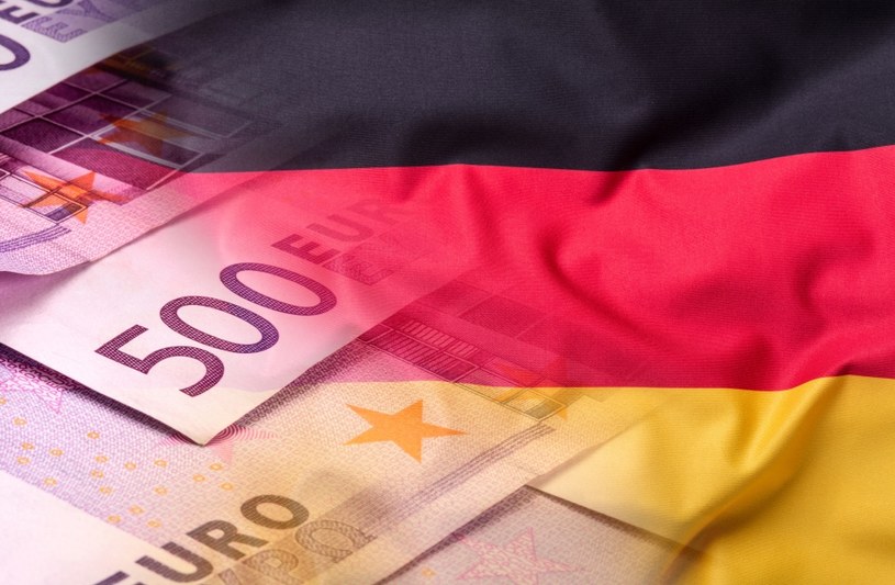W Niemczech bezrobotny otrzymuje jako zasiłek 60 proc. średniego wynagrodzenia netto /123RF/PICSEL