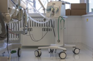 W Niemczech zatrzymano pacjentkę. Wyłączyła respirator innej kobiety