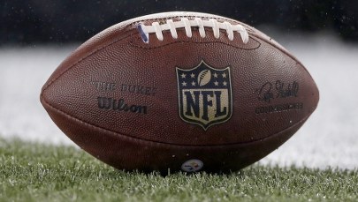 ​W nocy 51. Super Bowl - wielki mecz, a w tle wielkie pieniądze