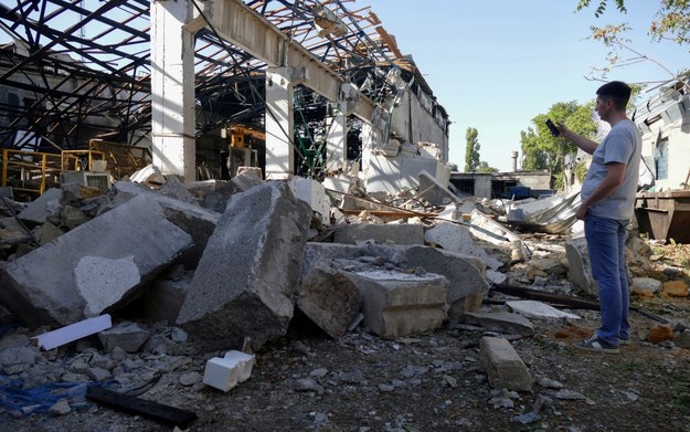 W nocy drony zaatakowały Odessę. Zniszczona została infrastruktura portowa i magazyny zbożowe /IGOR TKACHENKO /PAP/EPA