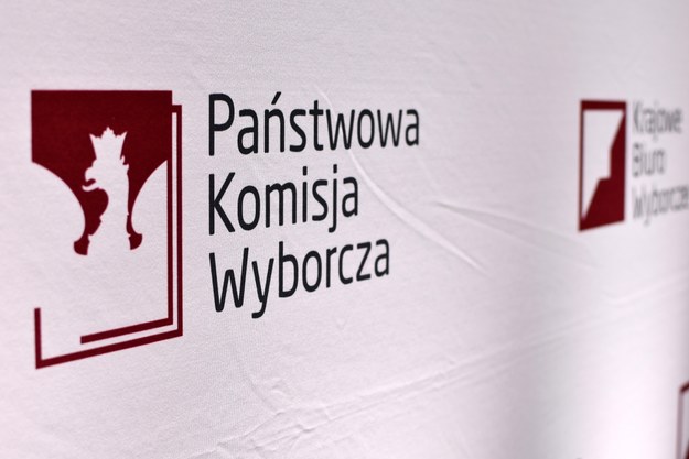 ​W nocy z piątku na sobotę rozpocznie się cisza wyborcza przed II turą wyborów samorządowych. /Paweł Balinowski /RMF FM