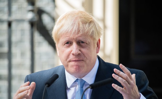 W obawie przed Omikronem brytyjski rząd zwołuje pilne spotkanie grupy G7