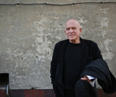 W obsadzie filmu znaleźli się również: Henryk Talar (Proboszcz Witecki - na zdjęciu), Zbigniew Stryj (Inspektor Konarski), Adam Woronowicz (Kantor Jan Rudzki), Andrzej Konopka (Kalita), Kamil Szeptycki (Alex) i Monika Dryl (dr Magda Batorzyńska).
