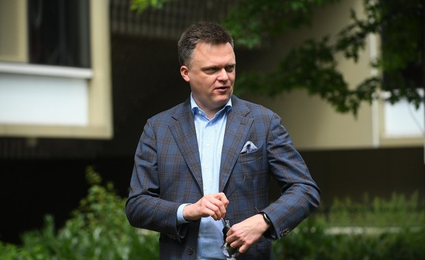 W oczekiwaniu na rekonstrukcję rządu. Kiedy Hołownia wróci do Sejmu?